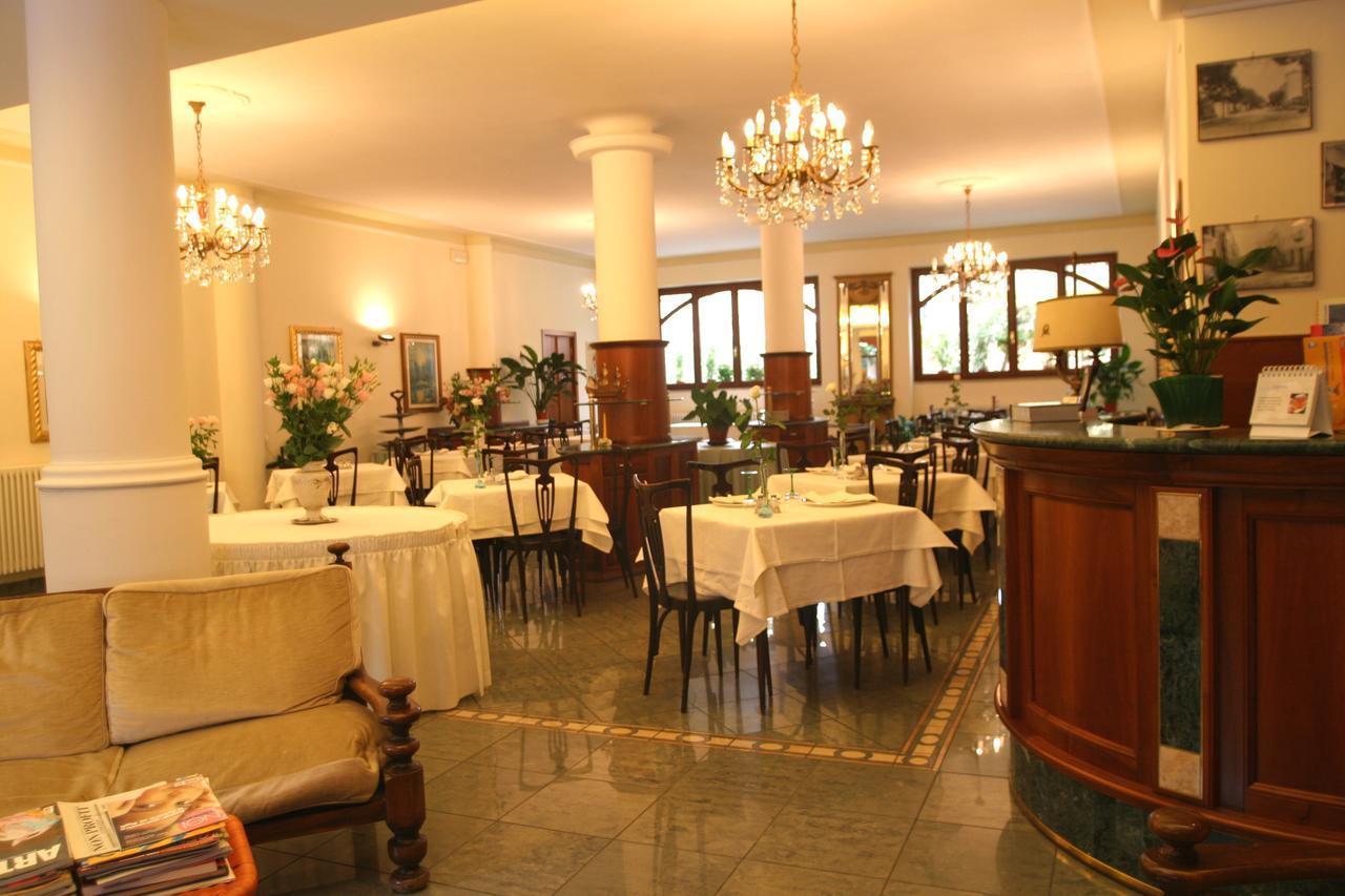 Hotel Pescetto Albenga Exterior foto