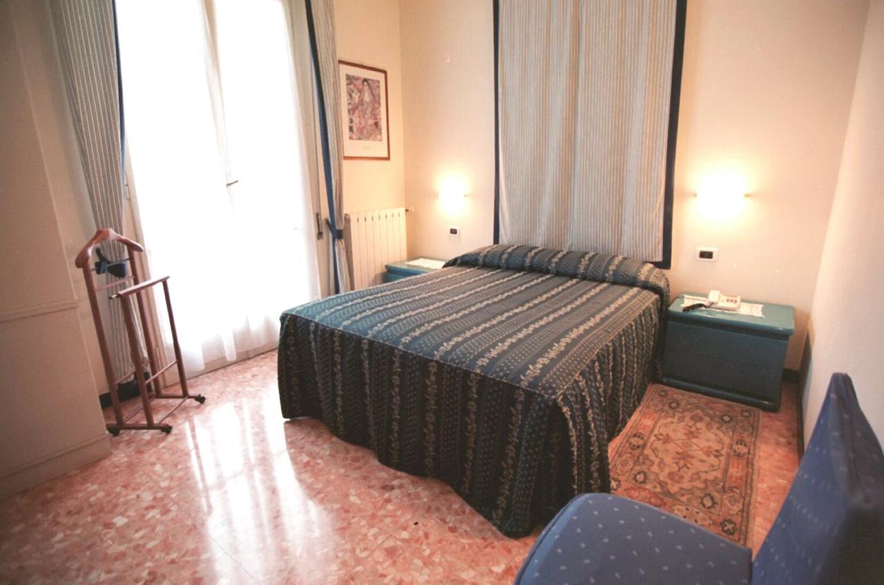 Hotel Pescetto Albenga Exterior foto