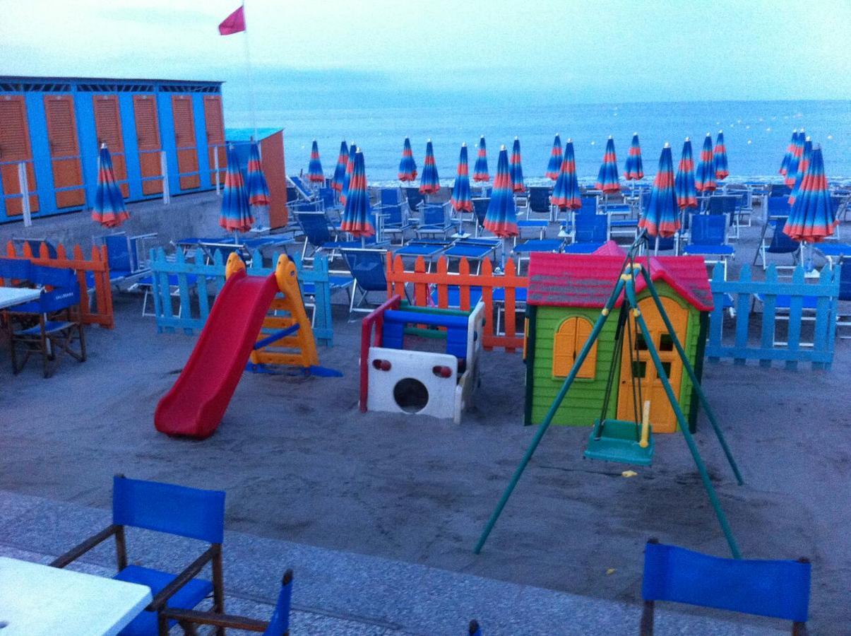 Hotel Pescetto Albenga Exterior foto